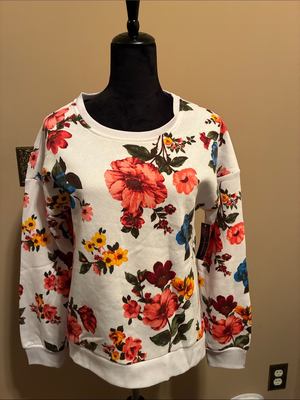 Sweatshirt